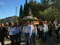 Tradicin y fervor en la procesin de la Inmaculada Concepcin 